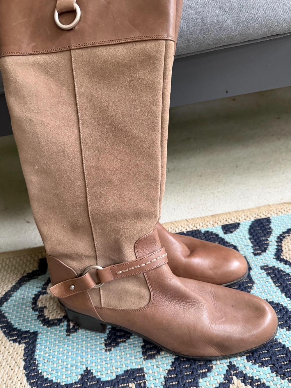 Bandalino Flawed boots please read sz 10